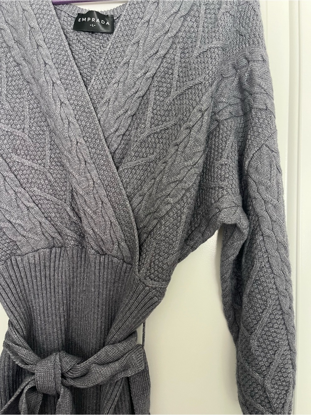 Emprada Cable Knit Wrap Cardigan in Heather Gray -Size Large - Picture 2 of 5
